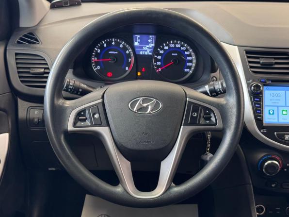 Hyundai Solaris I Рестайлинг с пробегом 2014 года, цена 890 000 рублей, 137051 км, седан, Автокод Объявления