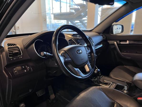 Kia Sorento II Рестайлинг с пробегом 2017 года, цена 2 118 000 рублей, 161236 км, внедорожник, Автокод Объявления
