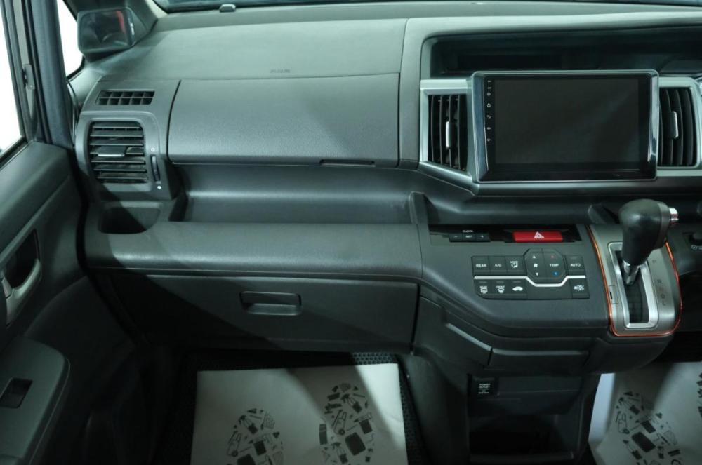Honda Stepwgn IV Рестайлинг Омск  - изображение 16