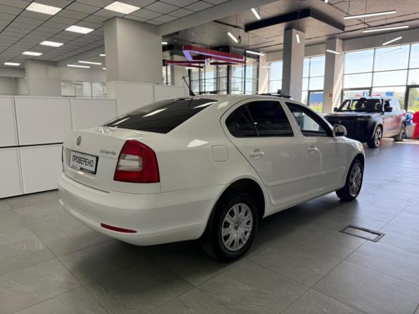 Skoda Octavia II (A5) Рестайлинг с пробегом 2012 года, цена 730 000 рублей, 287000 км, лифтбек, Автокод Объявления
