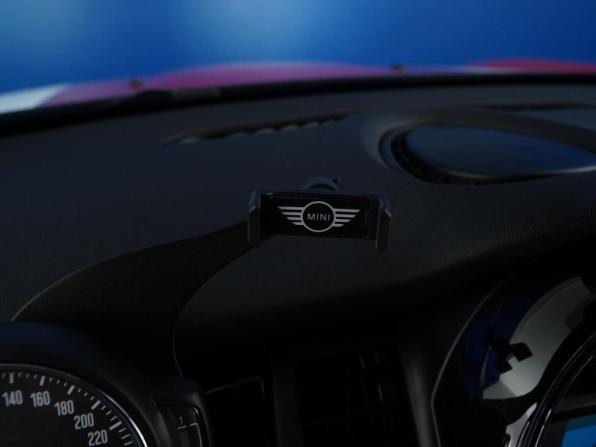 Mini Hatch III (F55/F56) с пробегом 2018 года, цена 1 599 077 рублей, 130540 км, хэтчбек, Автокод Объявления