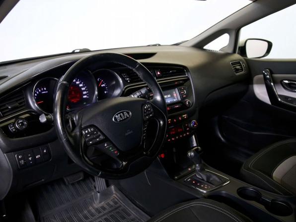 Kia Ceed II Рестайлинг с пробегом 2016 года, цена 1 045 000 рублей, 186306 км, универсал, Автокод Объявления