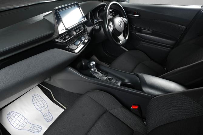 Toyota C-HR I с пробегом 2018 года, цена 1 959 000 рублей, 119290 км, внедорожник, Автокод Объявления