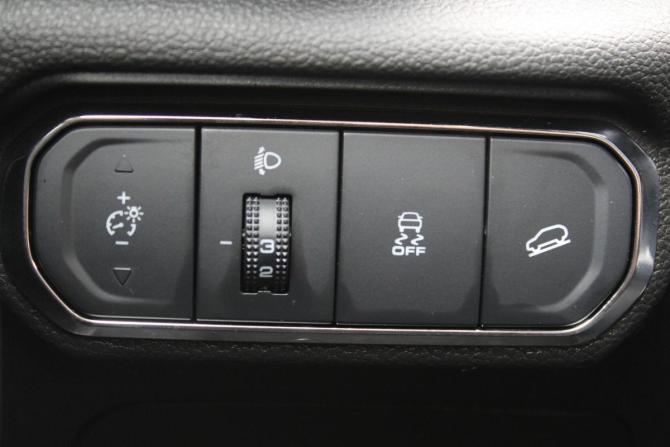 Haval Jolion I с пробегом 2023 года, цена 1 550 000 рублей, 128000 км, внедорожник, Автокод Объявления