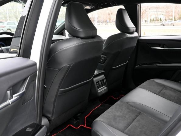 Toyota Camry IX (XV80) China Market с пробегом 2024 года, цена 3 909 500 рублей, 1175 км, седан, Автокод Объявления