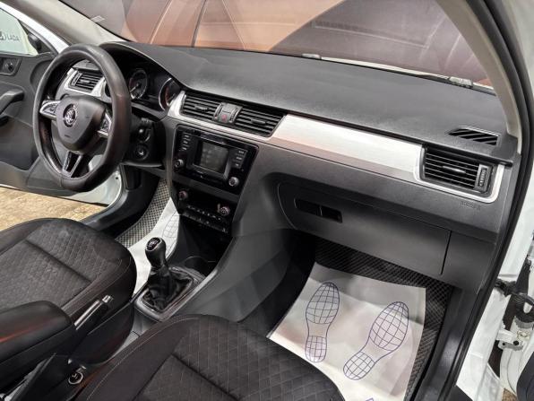 Skoda Rapid I с пробегом 2016 года, цена 965 000 рублей, 148364 км, лифтбек, Автокод Объявления