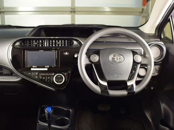Toyota Aqua I Рестайлинг 2 с пробегом 2018 года, цена 1 310 995 рублей, 65167 км, хэтчбек, Автокод Объявления