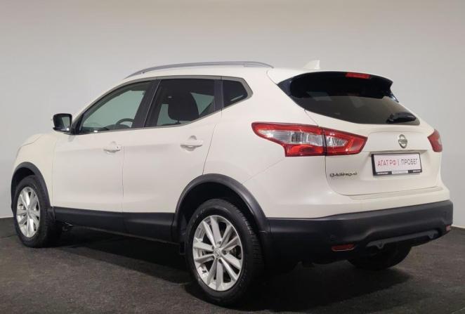 Nissan Qashqai II с пробегом 2017 года, цена 1 850 000 рублей, 82830 км, внедорожник, Автокод Объявления