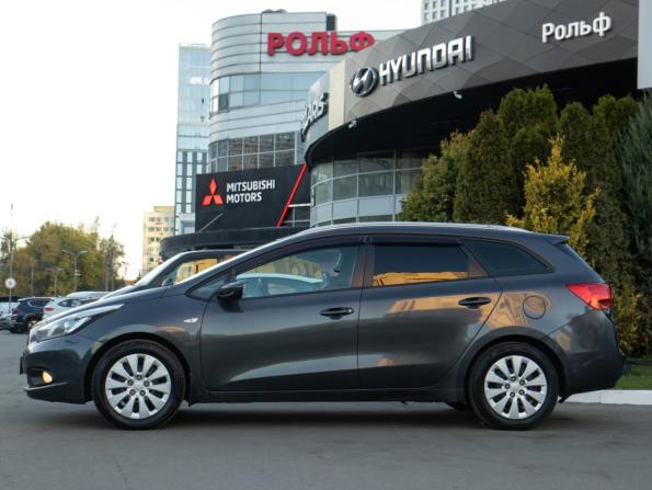 Kia Ceed II с пробегом 2015 года, цена 848 000 рублей, 251819 км, универсал, Автокод Объявления