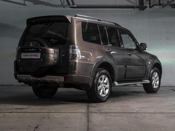 Mitsubishi Pajero IV Рестайлинг 1 с пробегом 2014 года, цена 2 350 000 рублей, 245871 км, внедорожник, Автокод Объявления