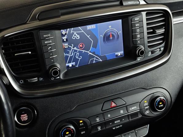 Kia Sorento III Prime с пробегом 2017 года, цена 2 455 000 рублей, 55204 км, внедорожник, Автокод Объявления