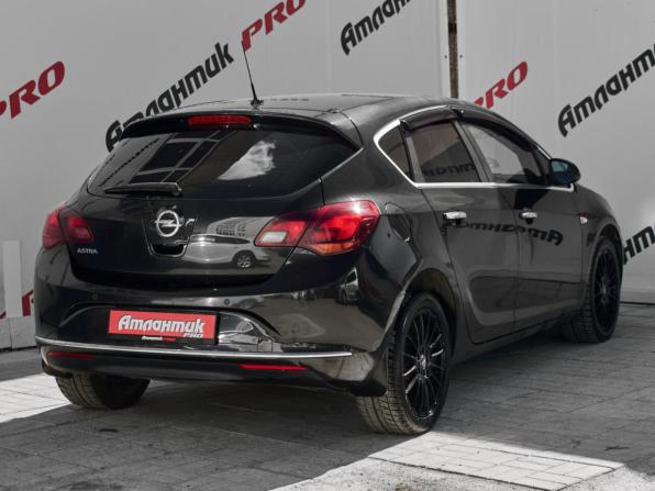 Opel Astra J Рестайлинг с пробегом 2013 года, цена 650 000 рублей, 177722 км, хэтчбек, Автокод Объявления