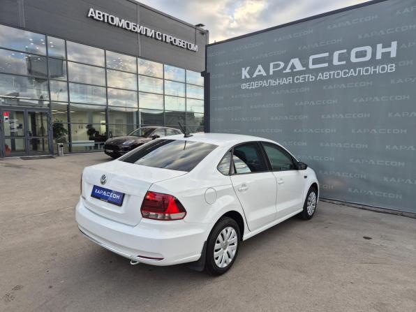 Volkswagen Polo V Рестайлинг с пробегом 2019 года, цена 1 060 000 рублей, 46633 км, седан, Автокод Объявления