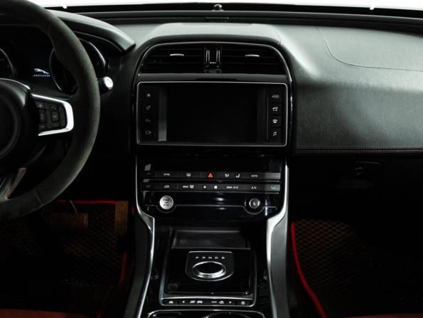 Jaguar XE I с пробегом 2016 года, цена 1 979 700 рублей, 111521 км, седан, Автокод Объявления
