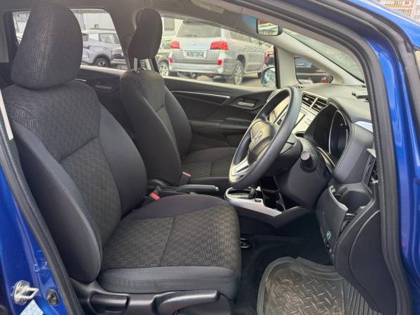 Honda Fit III с пробегом 2014 года, цена 865 000 рублей, 112000 км, хэтчбек, Автокод Объявления