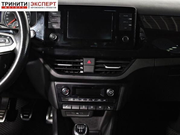 Volkswagen Polo VI с пробегом 2021 года, цена 1 557 000 рублей, 115797 км, лифтбек, Автокод Объявления