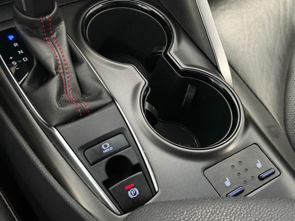Toyota Camry VIII (XV70) Рестайлинг с пробегом 2021 года, цена 2 547 000 рублей, 172622 км, седан, Автокод Объявления