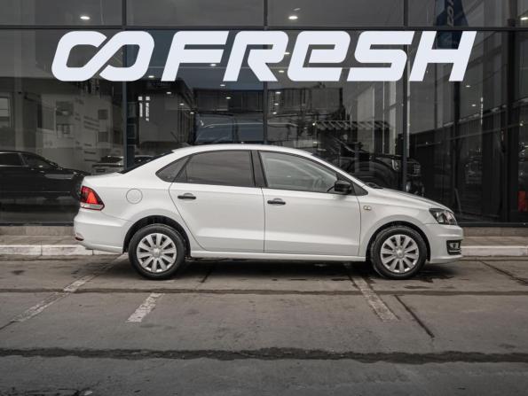 Volkswagen Polo V Рестайлинг с пробегом 2018 года, цена 1 180 000 рублей, 123525 км, седан, Автокод Объявления