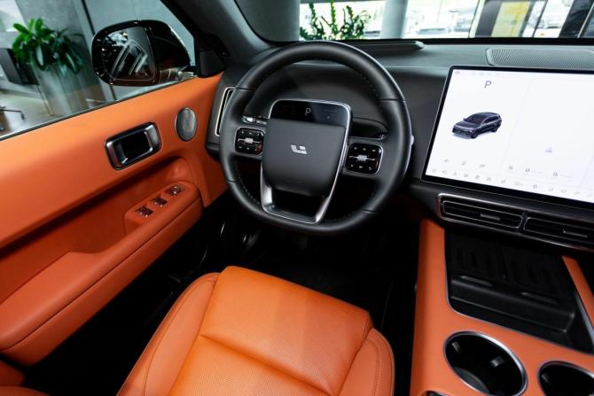 Новый Li Auto (Lixiang) L6 2025 года, цена 8 445 510 рублей, внедорожник, Автокод Объявления