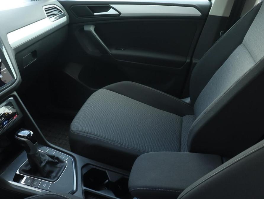 Volkswagen Tiguan II Рестайлинг Казань  - изображение 14