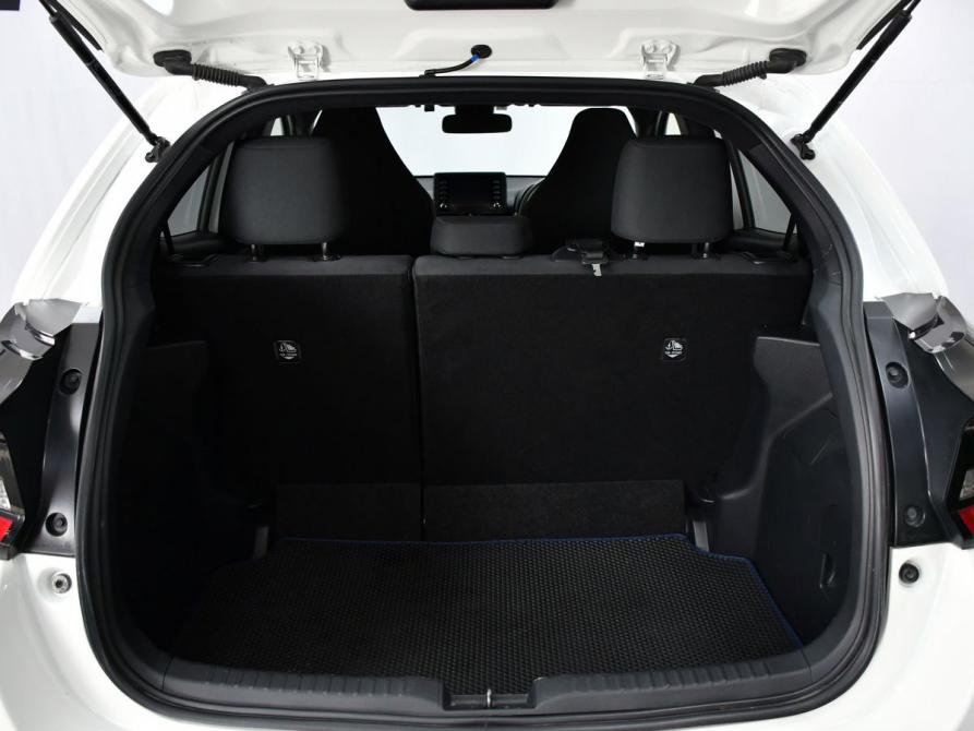 Toyota Yaris IV Новосибирск  - изображение 9