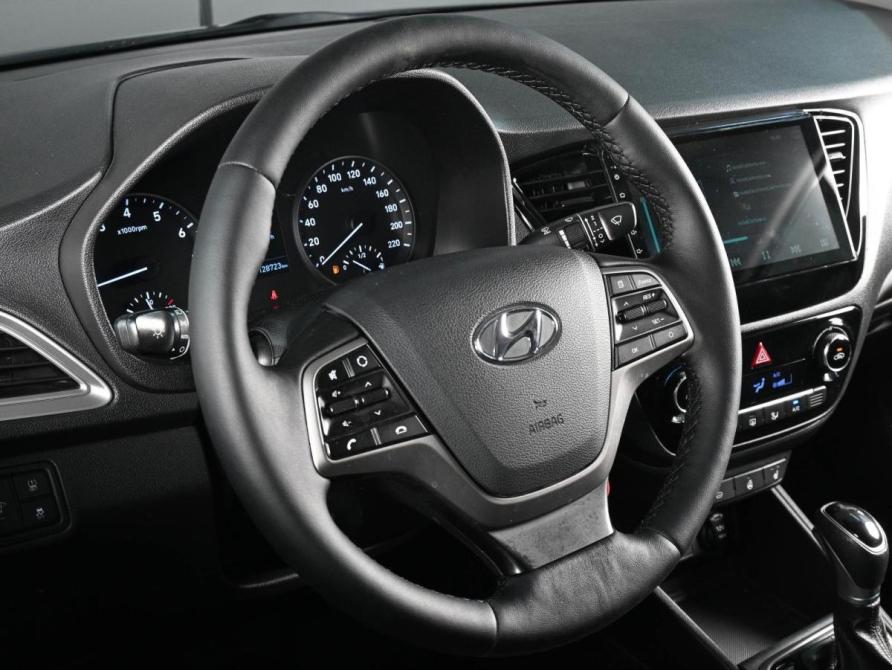 Hyundai Solaris II Ростов-на-Дону  - изображение 12