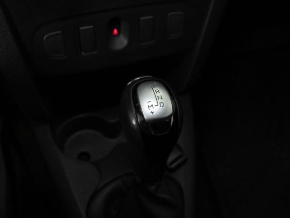 Renault Sandero II Рестайлинг с пробегом 2020 года, цена 1 360 000 рублей, 65834 км, хэтчбек, Автокод Объявления