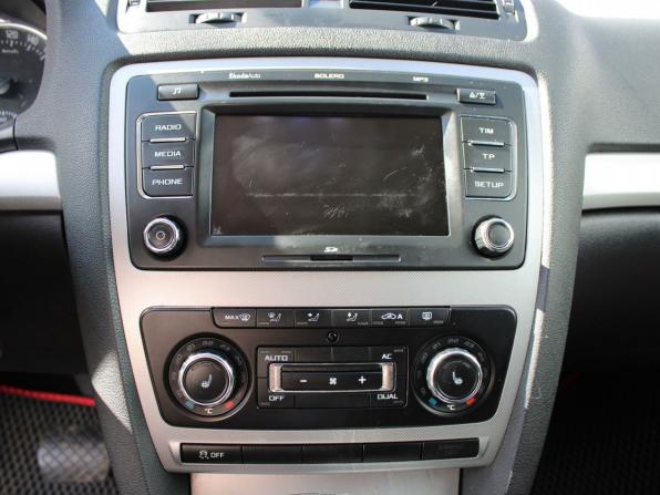 Skoda Octavia II (A5) Рестайлинг с пробегом 2011 года, цена 659 000 рублей, 286948 км, лифтбек, Автокод Объявления