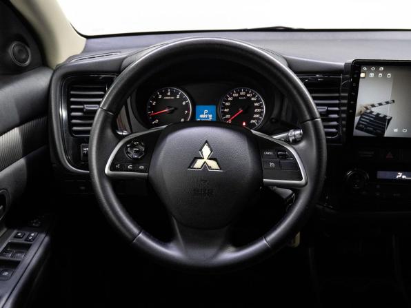 Mitsubishi Outlander III Рестайлинг 2 с пробегом 2015 года, цена 1 450 000 рублей, 188978 км, внедорожник, Автокод Объявления
