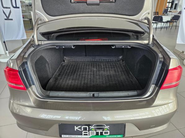 Volkswagen Passat B7 с пробегом 2011 года, цена 979 000 рублей, 254000 км, седан, Автокод Объявления