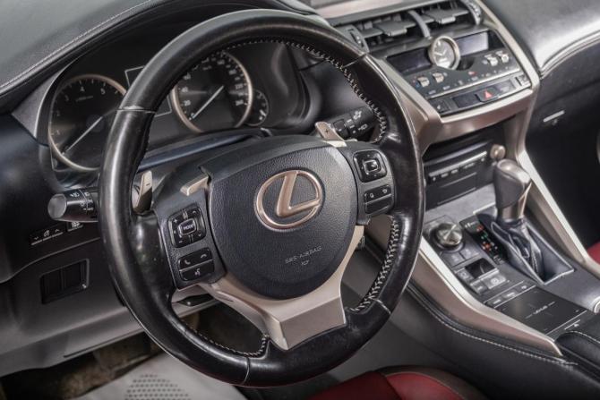 Lexus NX I Рестайлинг с пробегом 2018 года, цена 3 539 000 рублей, 145638 км, внедорожник, Автокод Объявления
