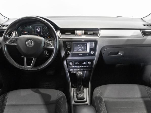 Skoda Rapid I с пробегом 2016 года, цена 1 130 000 рублей, 191000 км, лифтбек, Автокод Объявления