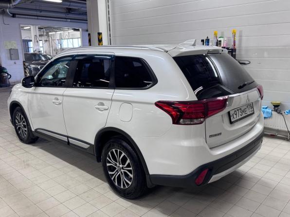Mitsubishi Outlander III Рестайлинг 2 с пробегом 2017 года, цена 1 490 000 рублей, 209142 км, внедорожник, Автокод Объявления