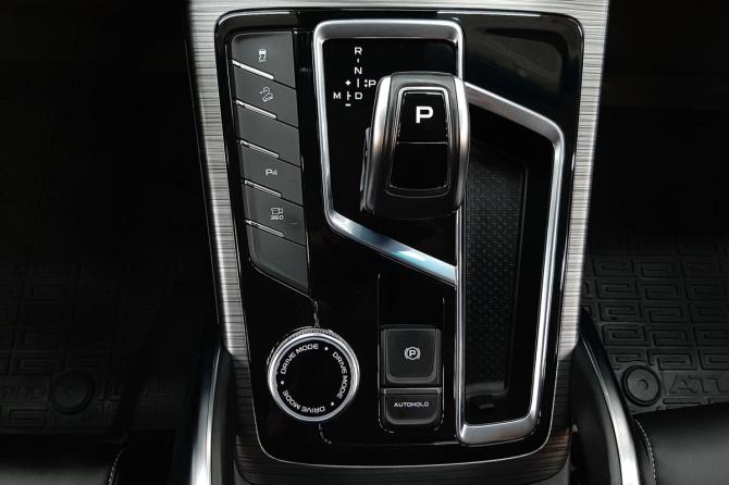 Geely Atlas Pro с пробегом 2023 года, цена 2 170 000 рублей, 16093 км, внедорожник, Автокод Объявления