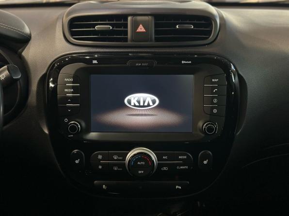 Kia Soul II Рестайлинг с пробегом 2018 года, цена 1 720 000 рублей, 86725 км, хэтчбек, Автокод Объявления