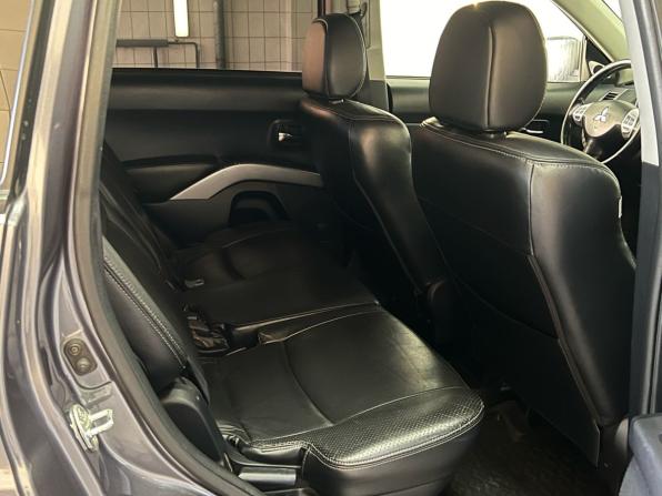 Mitsubishi Outlander II с пробегом 2008 года, цена 830 000 рублей, 183885 км, внедорожник, Автокод Объявления