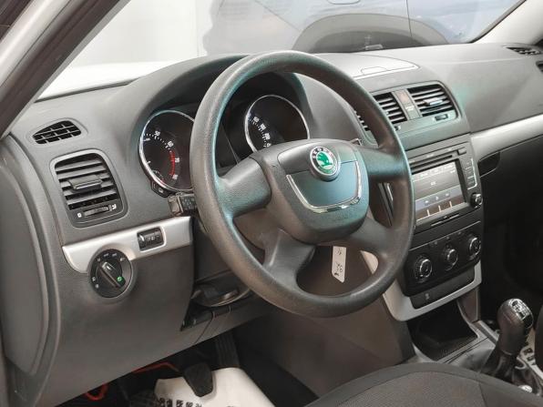Skoda Yeti I с пробегом 2011 года, цена 590 000 рублей, 228795 км, внедорожник, Автокод Объявления