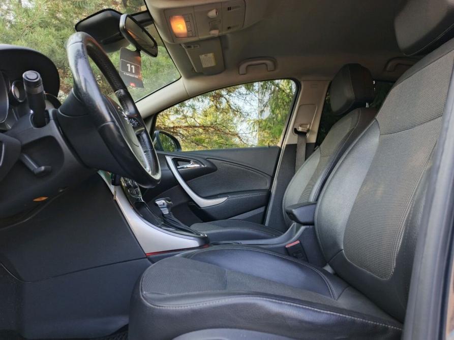 Opel Astra J Рестайлинг Санкт-Петербург  - изображение 10