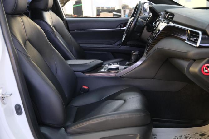 Toyota Camry VIII (XV70) с пробегом 2019 года, цена 2 459 000 рублей, 135500 км, седан, Автокод Объявления