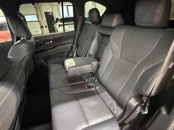 Lexus LX IV с пробегом 2022 года, цена 17 300 000 рублей, 50 км, внедорожник, Автокод Объявления