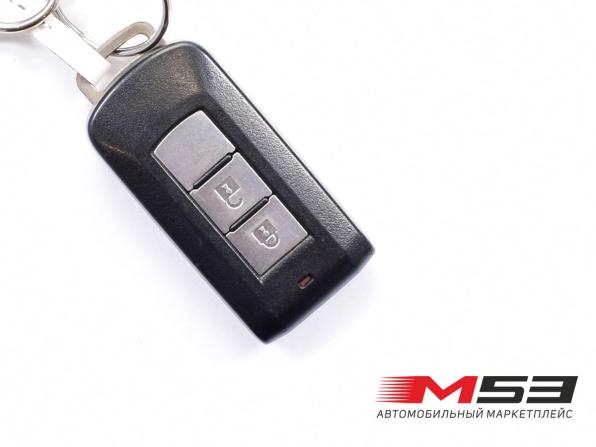 Mitsubishi Outlander III Рестайлинг 2 с пробегом 2015 года, цена 2 099 999 рублей, 120884 км, внедорожник, Автокод Объявления