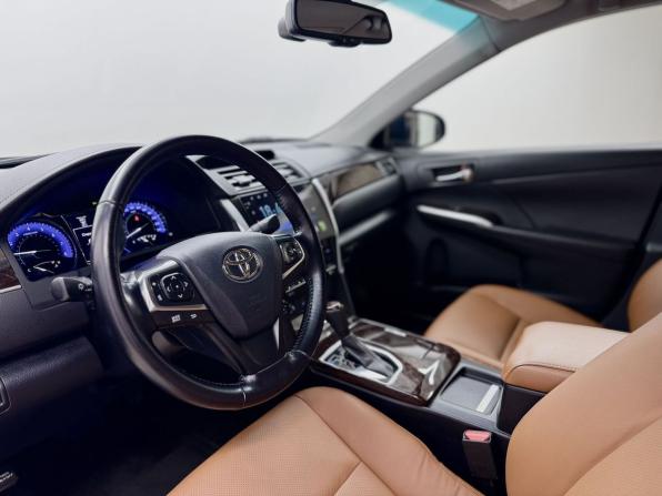 Toyota Camry VII (XV50) Рестайлинг с пробегом 2016 года, цена 2 320 000 рублей, 143376 км, седан, Автокод Объявления