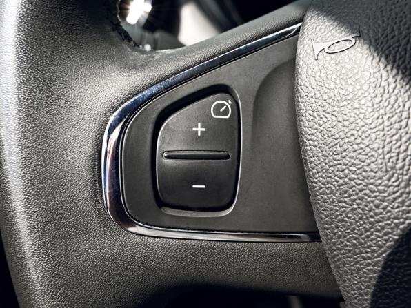 Renault Kaptur I с пробегом 2017 года, цена 1 789 000 рублей, 52631 км, внедорожник, Автокод Объявления