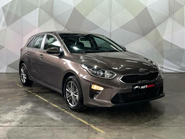 Kia Ceed III с пробегом 2018 года, цена 1 800 000 рублей, 72449 км, хэтчбек, Автокод Объявления