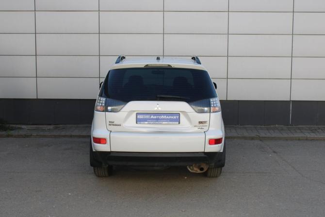 Mitsubishi Outlander II Рестайлинг с пробегом 2010 года, цена 850 000 рублей, 294893 км, внедорожник, Автокод Объявления