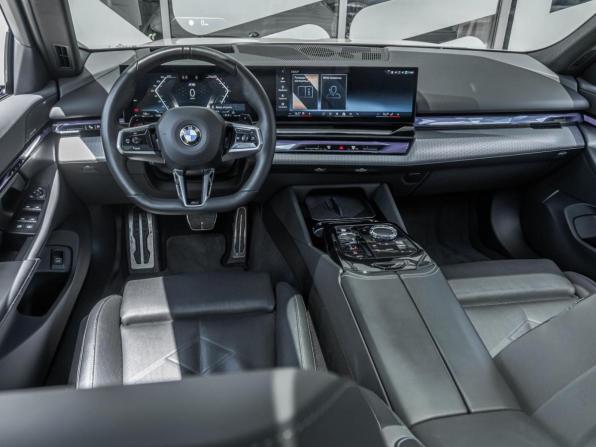 BMW 5 серии VIII (G60/G61/G68) с пробегом 2023 года, цена 7 655 880 рублей, 22695 км, седан, Автокод Объявления