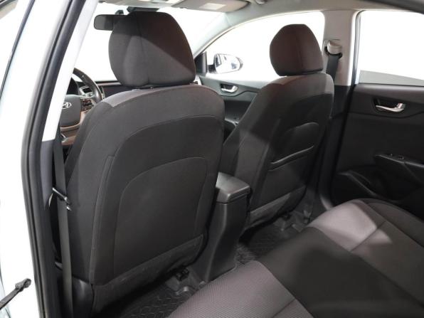 Hyundai Solaris II с пробегом 2019 года, цена 1 499 000 рублей, 126395 км, седан, Автокод Объявления