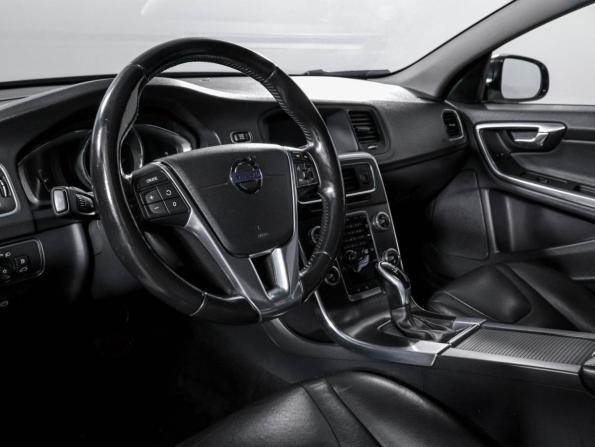 Volvo V60 Cross Country I с пробегом 2015 года, цена 1 699 000 рублей, 223001 км, универсал, Автокод Объявления