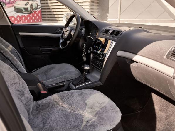 Skoda Octavia II (A5) Рестайлинг с пробегом 2013 года, цена 670 000 рублей, 309104 км, лифтбек, Автокод Объявления