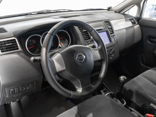 Nissan Tiida I Рестайлинг с пробегом 2011 года, цена 653 400 рублей, 172183 км, хэтчбек, Автокод Объявления